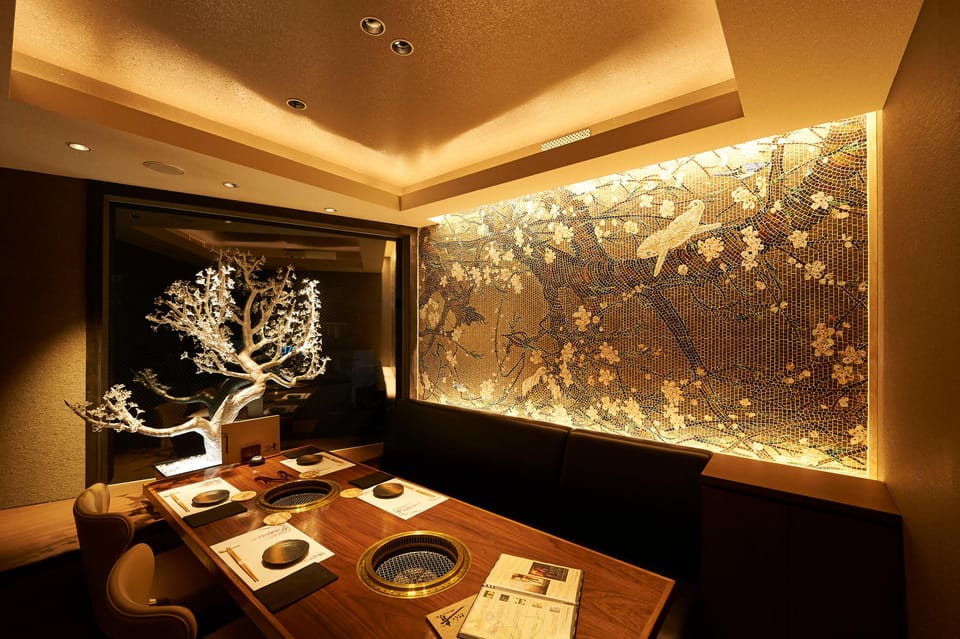 Tokyo: Exquisite Wagyu Beef Experience at Yakiniku Nikunone - Wine and Wagyu: how the welcome drinks fit the meal