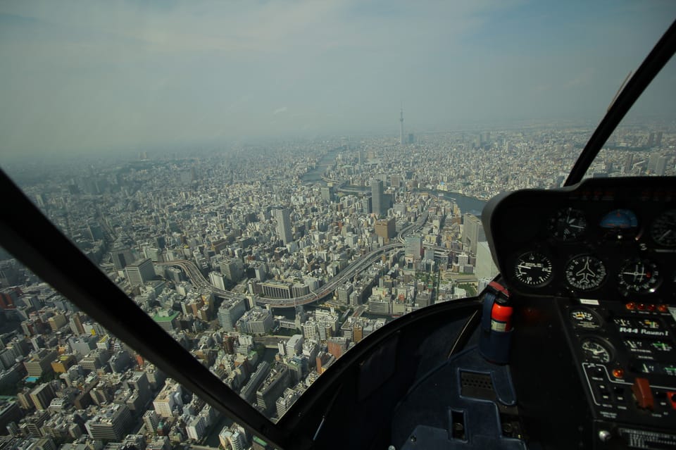 Tokyo: Guided Helicopter Ride - Key things you’ll notice right away
