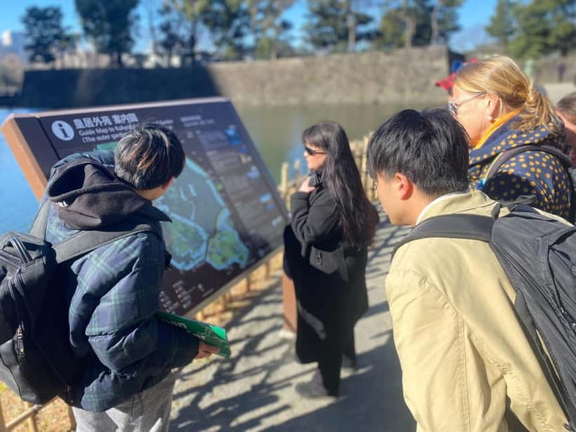 Tokyo: Imperial Palace with Nostalgic Alley Kagurazaka tour - Key highlights worth caring about