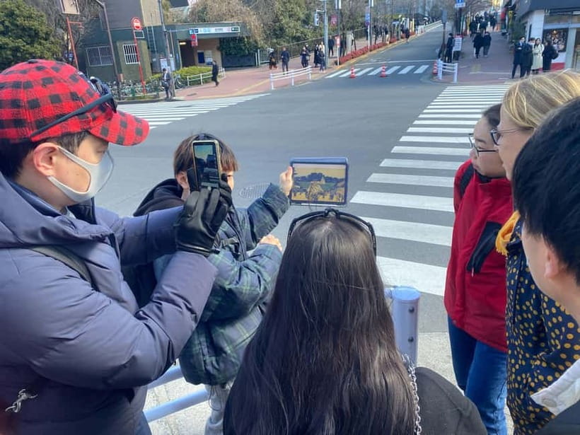 Tokyo: Imperial Palace with Nostalgic Alley Kagurazaka tour - Value and who should book this Tokyo Imperial Palace and Kagurazaka walk