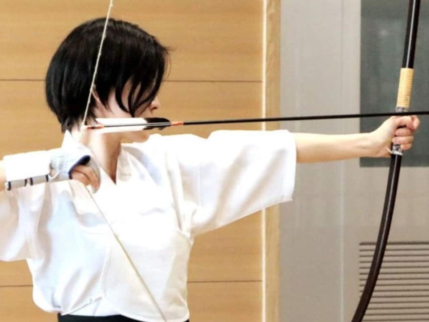 Tokyo: Japanese Archery (Kyudo) Experience - Shooting at the middle target: repetition, feedback, and expectations