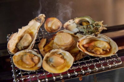 Tokyo: Japanese Experiece Dinner with Diving Ama Performance - Hotpot at your table: choosing broth and wagyu your way