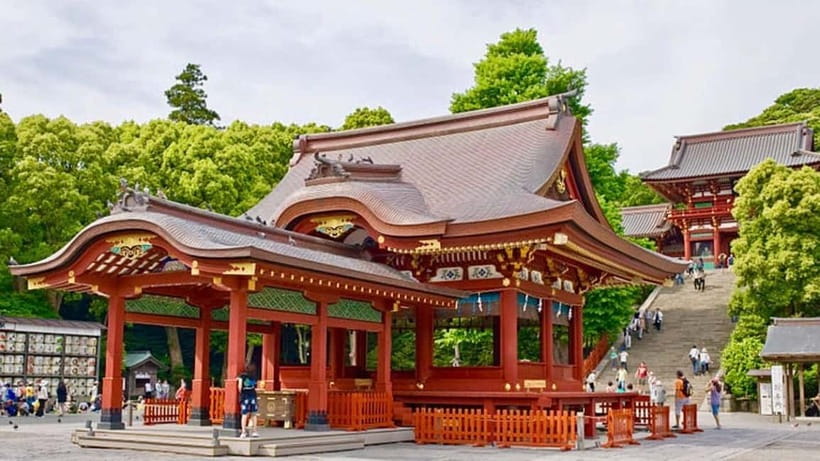 Tokyo: Kamakura & Enoshima Day Tour with Pickup & Train Ride - Great Buddha of Kamakura: a giant bronze statue plus entrance fees