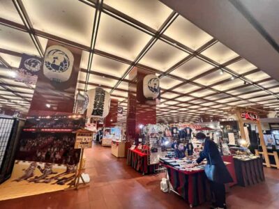 Tokyo: Learn about Japanese Traditional art KABUKI in Ginza - Meeting at Nissan Crossing: getting oriented fast
