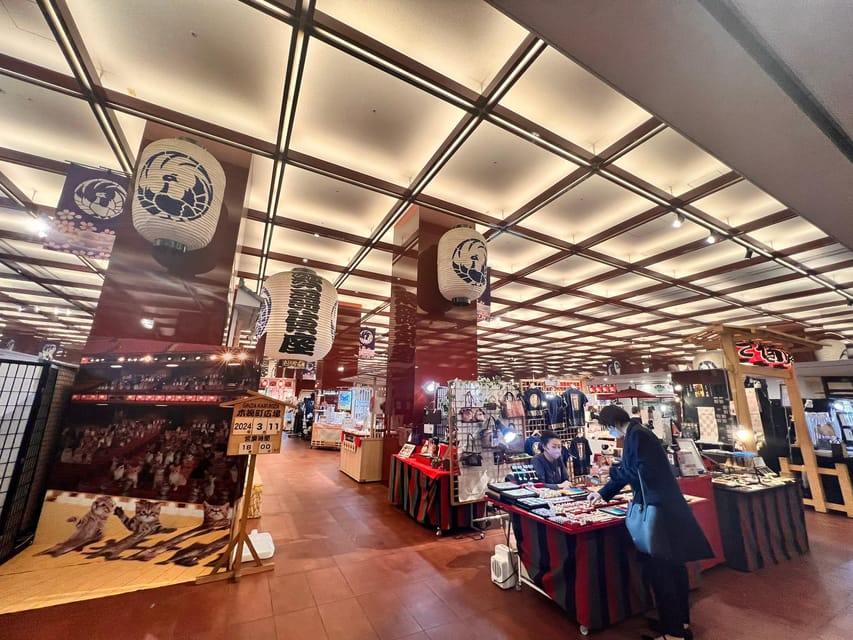 Tokyo: Learn about Japanese Traditional art KABUKI in Ginza - Guide quality and small-group pacing (and why it can change your day)