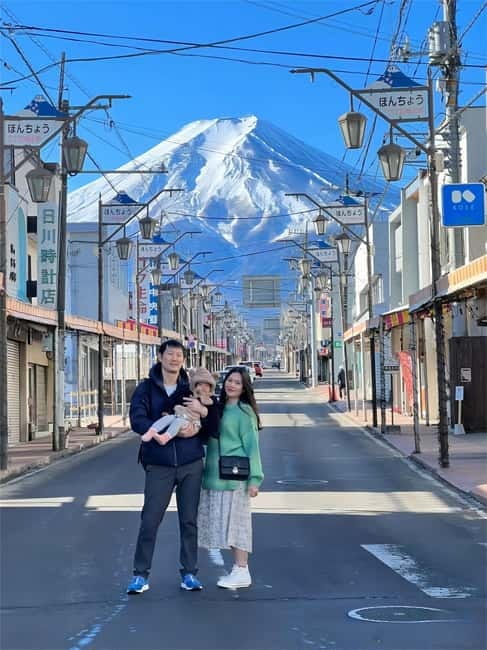 Tokyo: Mt. Fuji & Lake Kawaguchi Instagram Full Day Trip - Oishi Park or Maple Corridor: pick your seasonal postcard