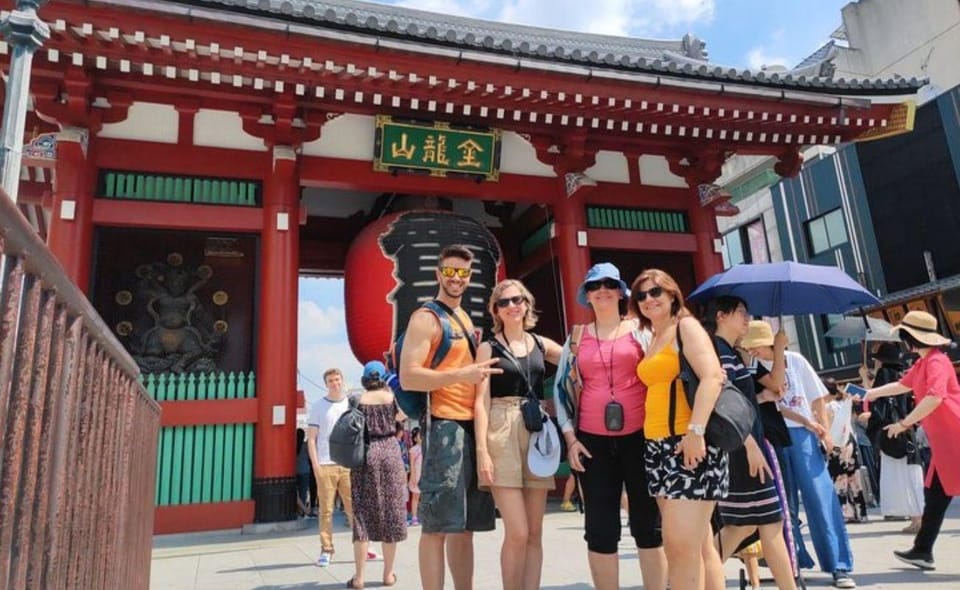 Tokyo : Must-see attractions private tour - Guide quality: what to expect from real human styles