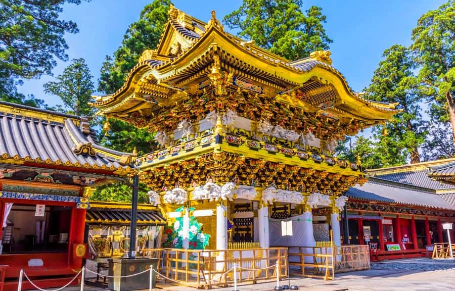 Tokyo: Nikko Day Tour Shrines, Lake Chūzenji & Kegon Falls - What’s included (and what you’ll still handle)