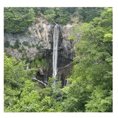 Tokyo: Nikko Kegon Falls Lake Chuzenji Toshogu Temple & More - Shinkyo Bridge and the Jizo pathways near the Daiya River