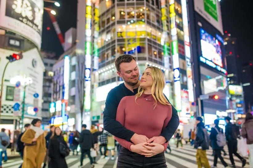 Tokyo Photoshoot Tour with a Local Photographer - How posing works here: direction that keeps it natural
