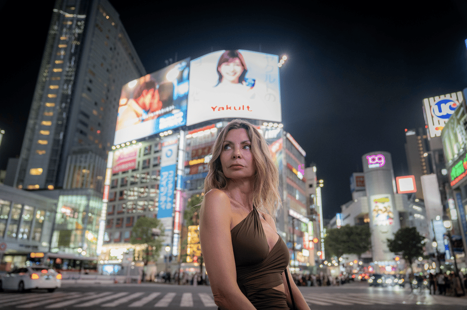 Tokyo Portrait Tour with a Professional Photographer - Meeting your photographer and getting camera-ready fast