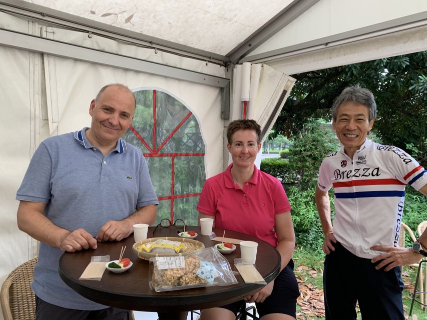 Tokyo: Private Cycling Tour with cute E-bike - From Ginza bread to Tsukiji fish market: the tasting-and-streets rhythm
