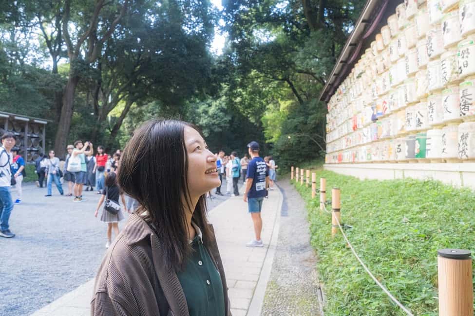 Tokyo: Private Meiji Shrine & Harajuku Highlights Tour - Meeting at @cosme TOKYO and Getting Oriented Fast
