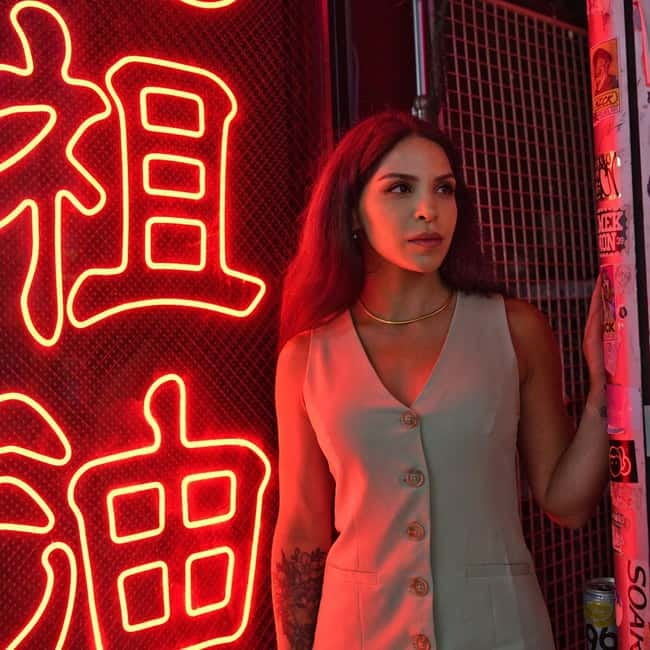Tokyo: Private photo shoot - Comfort, posing help, and staying natural in photos