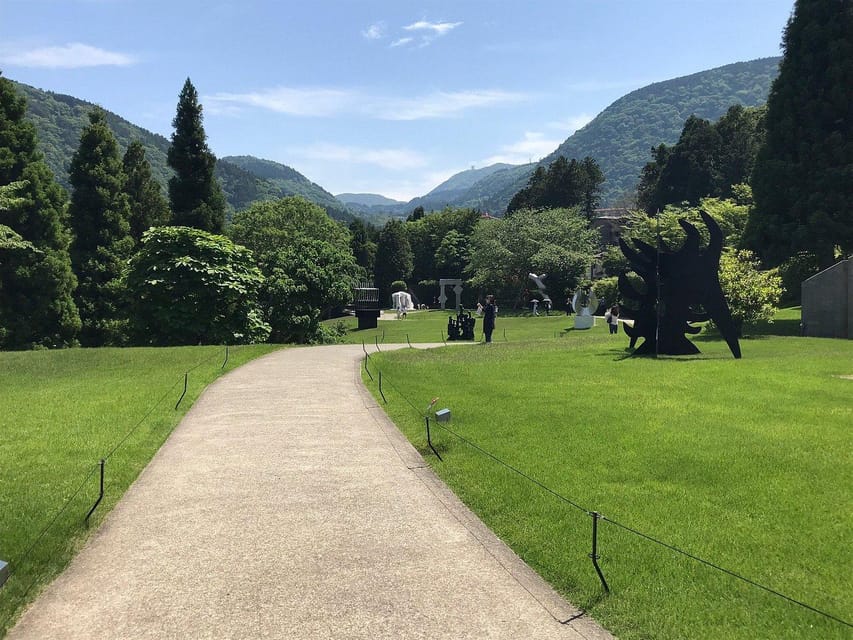 Tokyo private tour by car with pick up - Stop 4: Ueno Park and choosing your next step