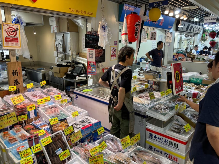 Tokyo: Private Tsukiji Fish Market Tour with 3 food stops - Quick Tips to Get the Most From Your Walk