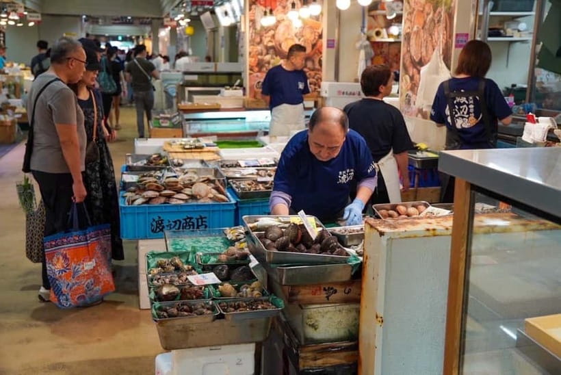 Tokyo: Private Tsukiji Street Food & Sake with Local Guide - Tsukiji Hongwanji Temple: a short stop with a story behind it