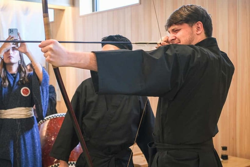 Tokyo Samurai Experience: Kyudo (Archery) and Swordsmanship - Arriving for Your Asakusa Samurai Moment