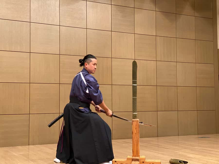 Tokyo: Samurai Experience with a real sword - Take Home Video and Photos: Worth the Photography Charge