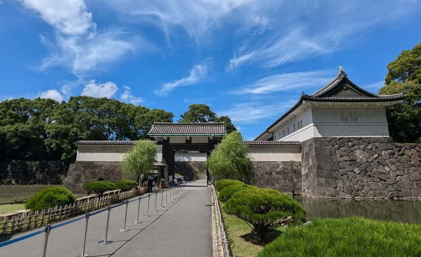 Tokyo: Samurai History Walking Tour - 30 Minutes of Guided Setup: The Questions He Wants You to Hold