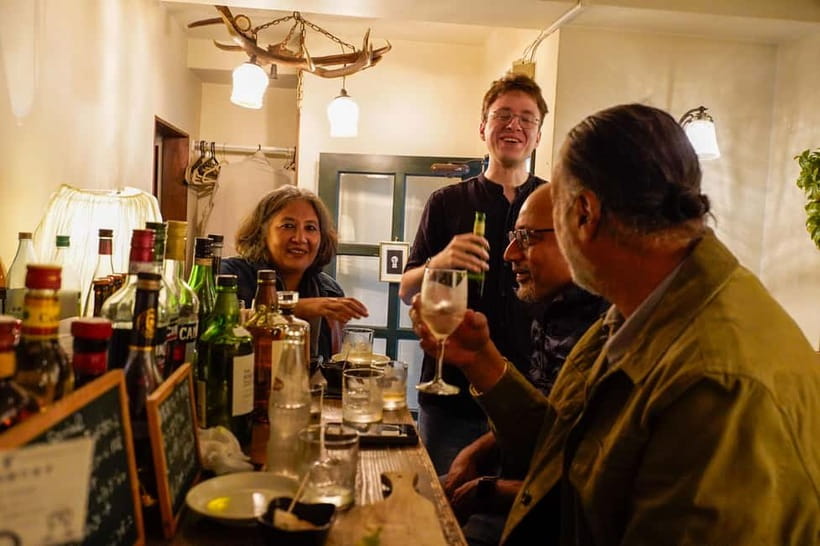Tokyo: Shinjuku Golden Gai Bar Hopping Night Tour - Value and price: $61 for two bars and whisky tasting