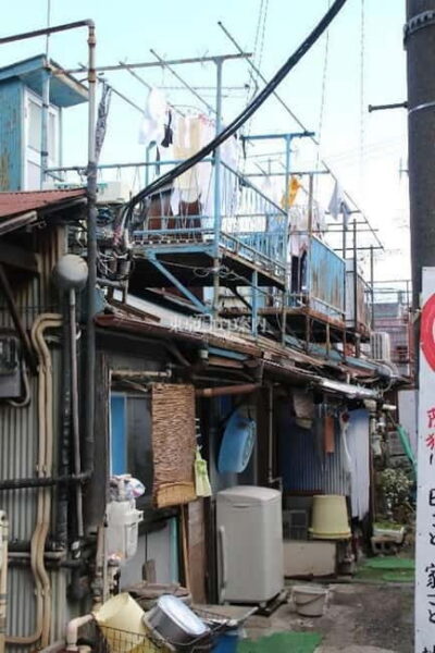 Tokyo: Shinjuku, Kawasaki, Slum & Red Light Tour with Pickup - The 3-Hour Walk Feels: Pace, Safety, and What Your Guide Controls