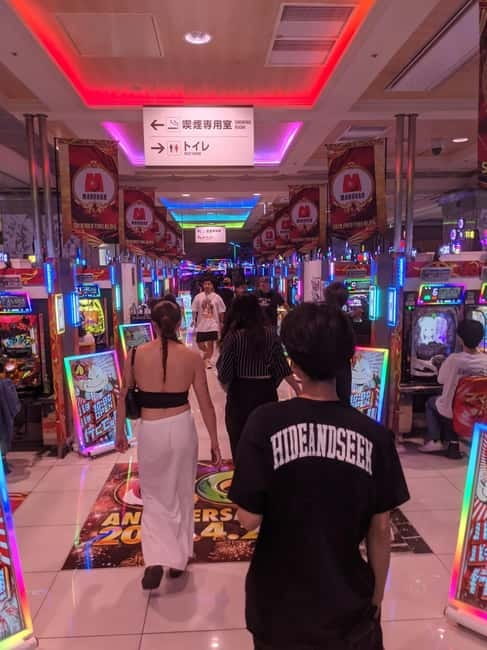 Tokyo Shinjuku : Private Walking Night Tour with Pachinko - Hanazono Shrine at Night: A Quiet Pause in a High-Energy District