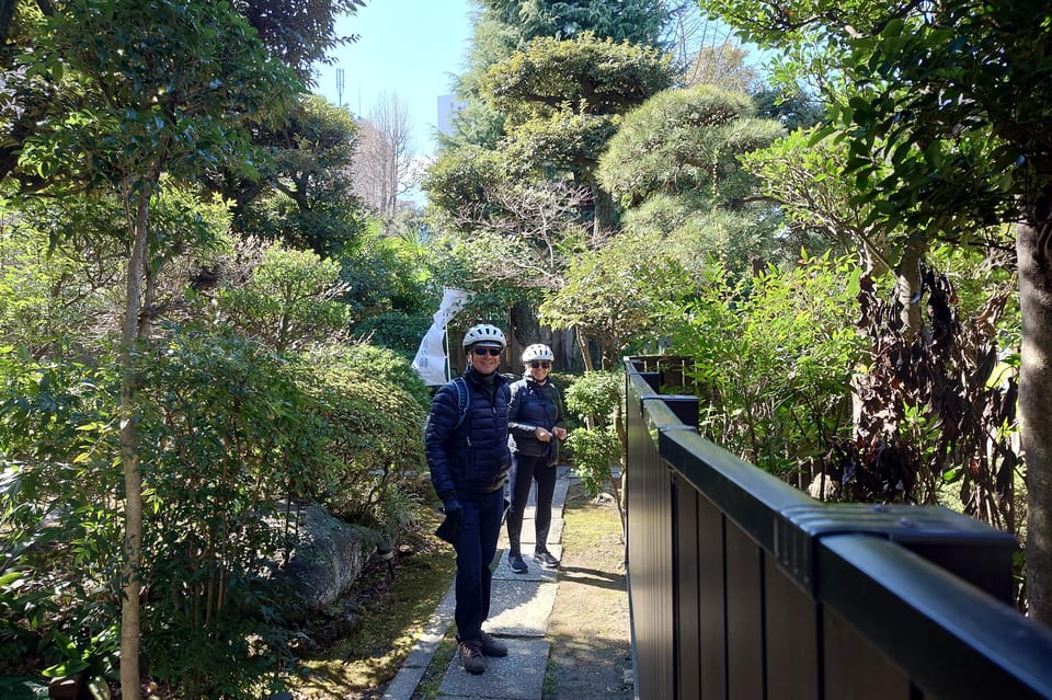 Tokyo: Super Local Private E-bike Cycling Tour from Asakusa - Private means your guide can actually tailor the day