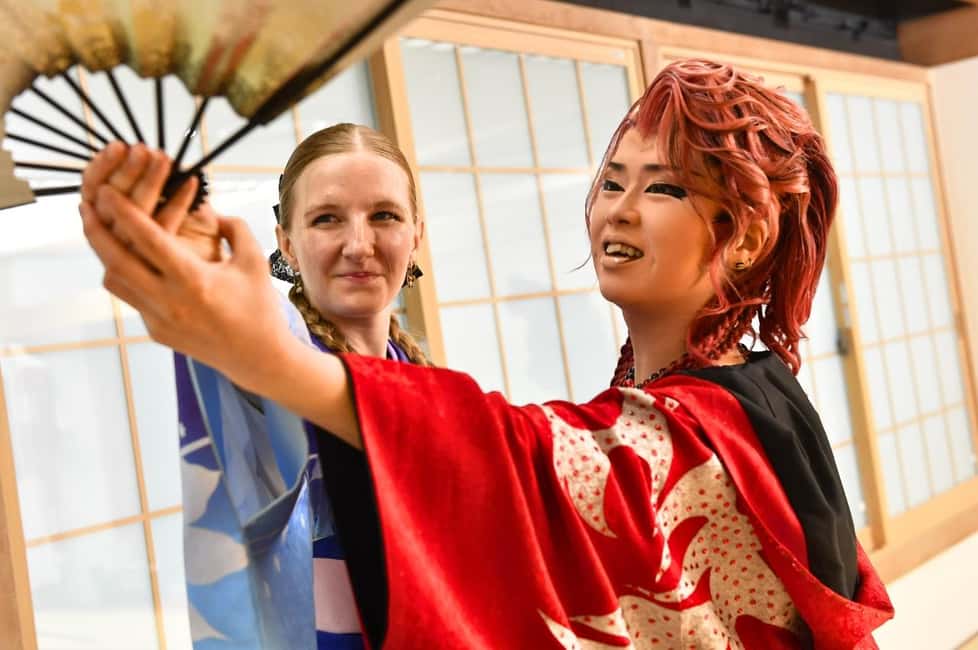 Tokyo: Taishu Engeki Show with Kimono and Sword Lesson - Key takeaways before you go