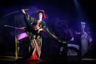 Tokyo: Taishu Engeki Show with Kimono and Sword Lesson - Mokubakan Theater in Asakusa: the setting that keeps it close and personal