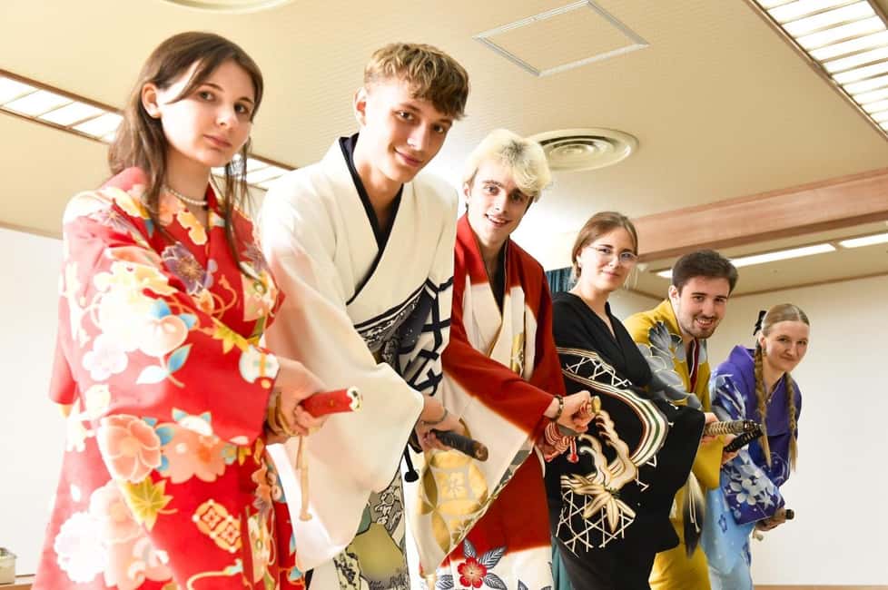 Tokyo: Taishu Engeki Show with Kimono and Sword Lesson - Price and value: why $12 can be a smart buy