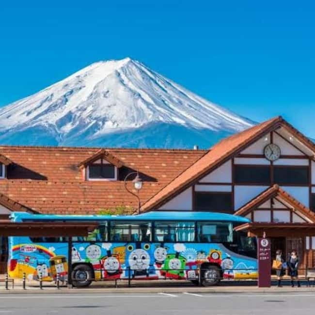 Tokyo To Mount FUJI Day Trip With English guide - Gotemba Premium Outlets and Hakone: adding variety without stealing the day