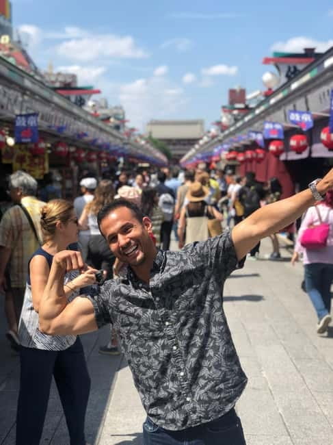 Tokyo Tours in Spanish (Asakusa - Skytree Tower- Akihabara) - Spanish Guidance That Turns Confusion Into Context