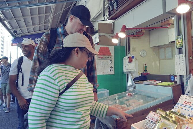 Tokyo Tsukiji Fish Market Food&Culture Walking Tour With a LOCAL! - Lunch at 38KIOSK: a shared meal built from what you found