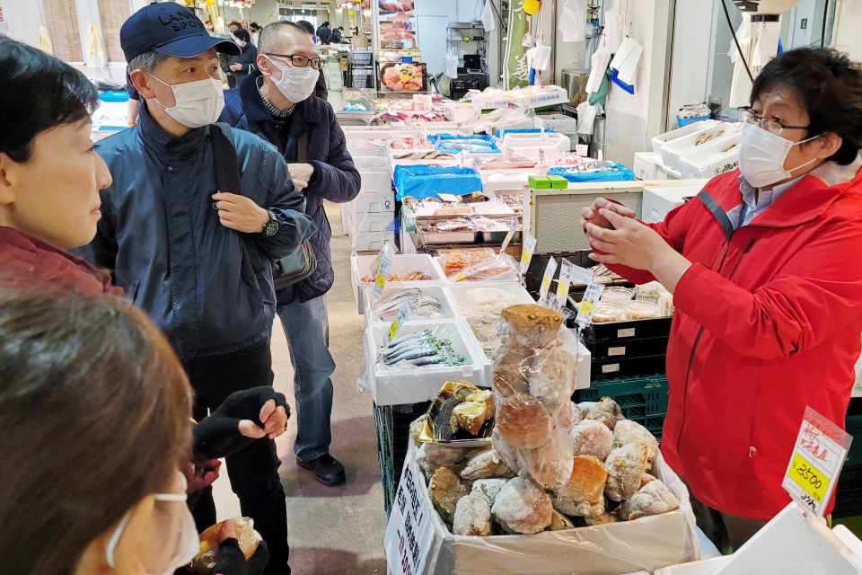 Tokyo: Tsukiji Market Guided Tour & Sushi-Making Experience - Should You Book This Tsukiji Tour and Sushi Class?