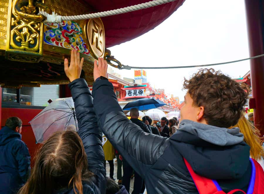 Tokyo : Visite des temples d'Asakusa avec guide français - Should You Book the Asakusa Sensoji Tour?