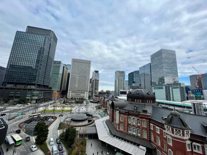 Tokyo walking tour around Imperial Palace and Tokyo Station - What I’d pay attention to: group size and guide flexibility
