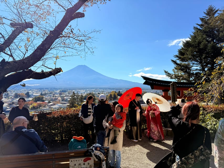 Tokyo:Mt Fuji & Hakone Day Tour with English Speaking Driver - Chureito Pagoda: The Fuji Photo Everyone Recognizes
