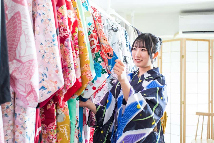 :Tokyo,Shibuya / Kimono Rental / English-friendly - The 90-minute flow: consult, dress, then go enjoy