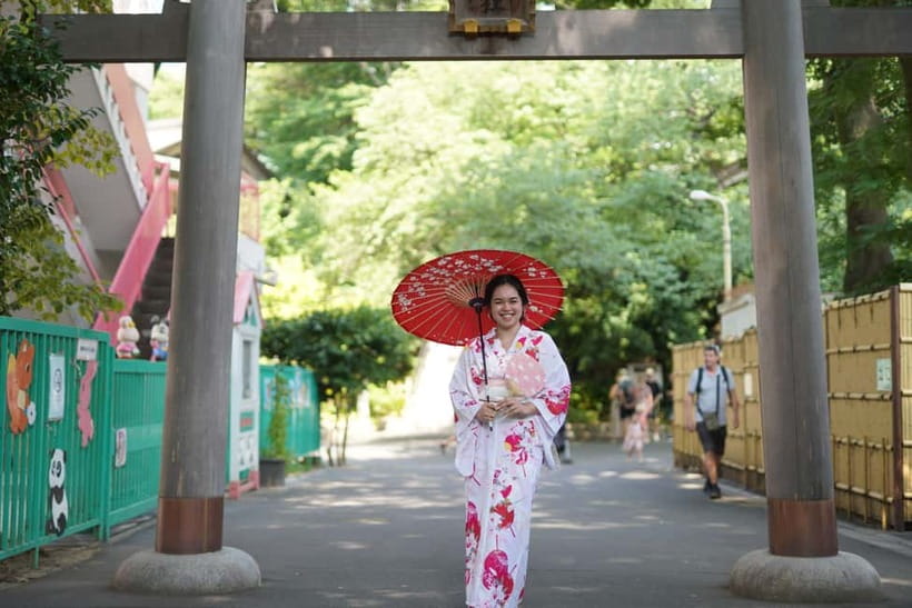 :Tokyo,Shibuya/ Pro Photography in Kimono / English-Friendly - Outdoor photos near Meiji Shrine and Takeshita Street