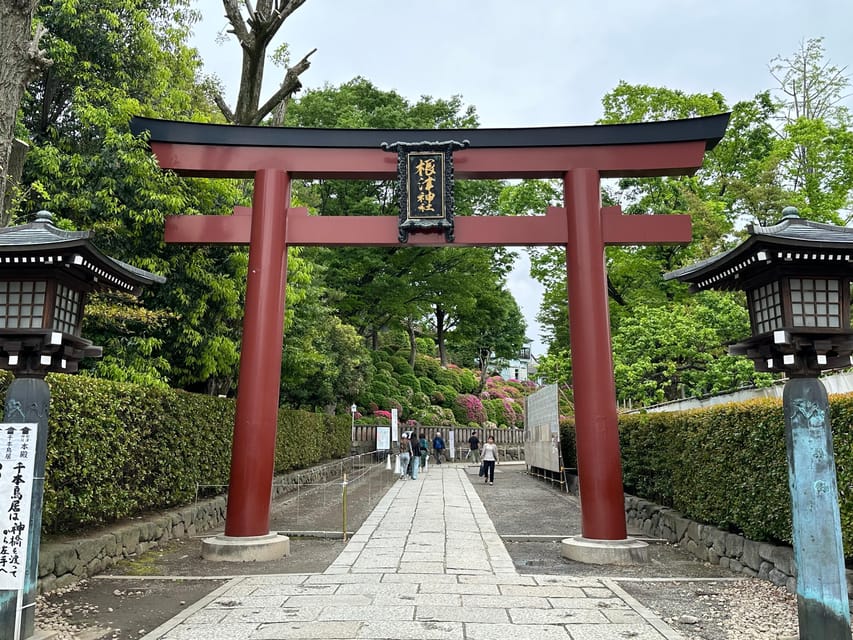 Tokyo:Stroll in Old traditional culture towns~Yanaka & Nezu - Yoshida Liquor Store and the Pleasure of Small-Shop Tokyo
